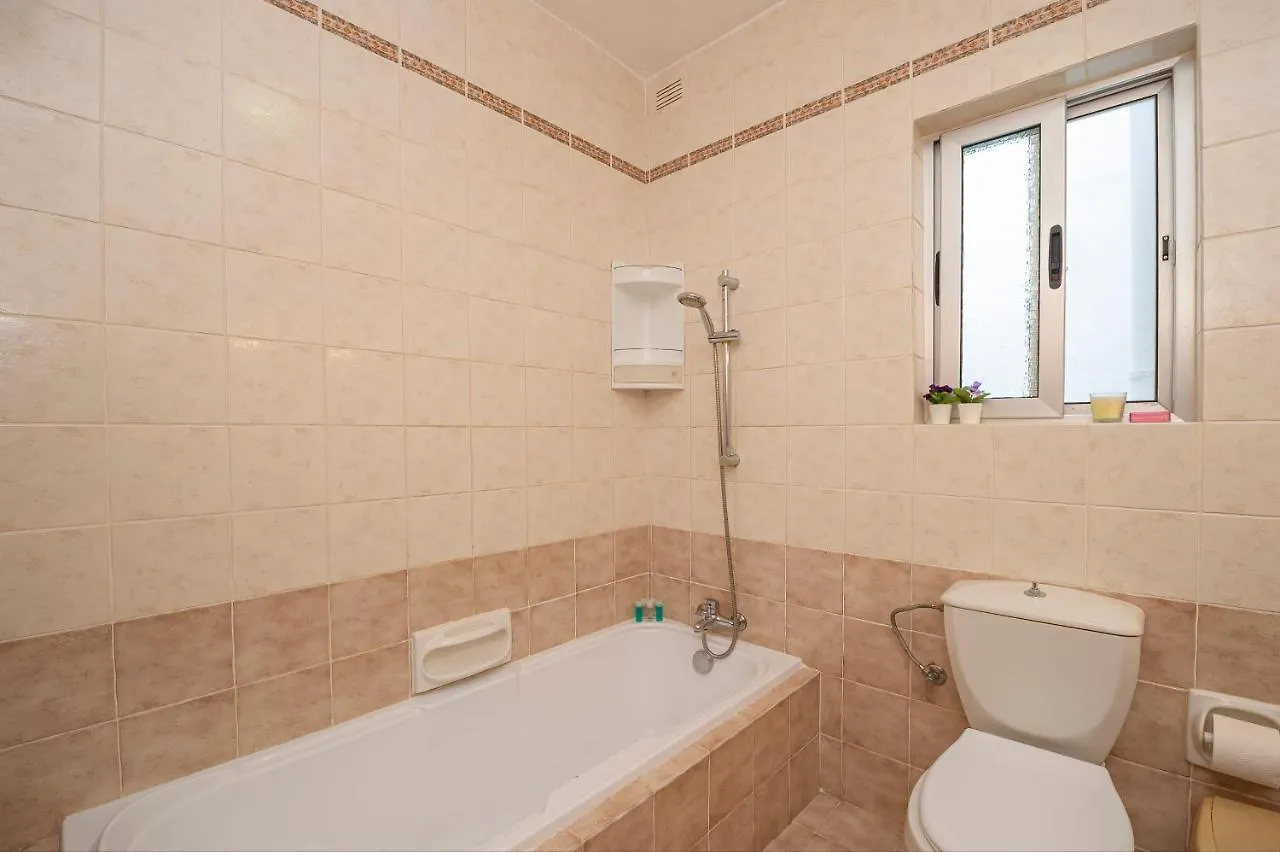 Spinola Bay Top Floor Seafront 3 Bedroom Apartment With Panoramic Sea Views - By Getawaysmalta Saint Julian's