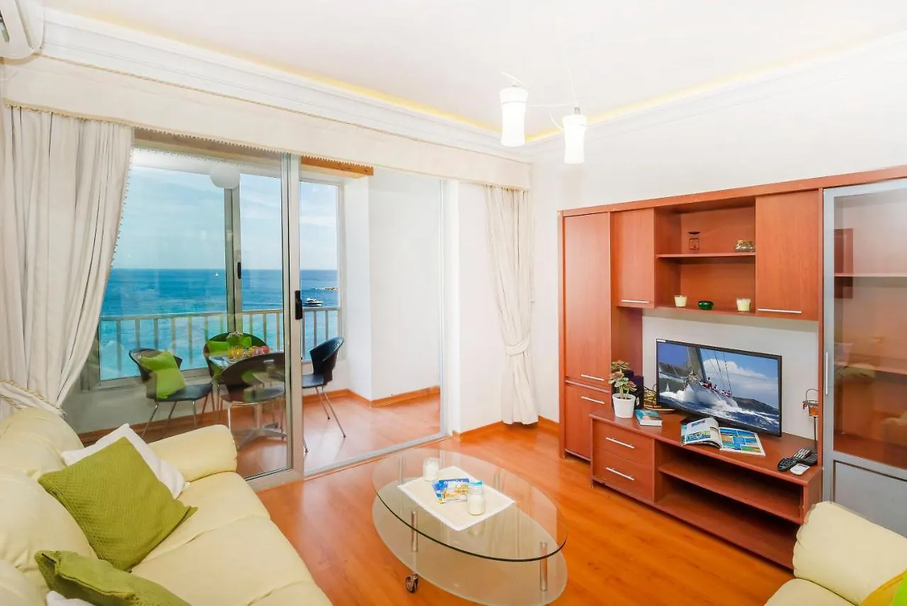 Spinola Bay Top Floor Seafront 3 Bedroom Apartment With Panoramic Sea Views - By Getawaysmalta Saint Julian's Malta