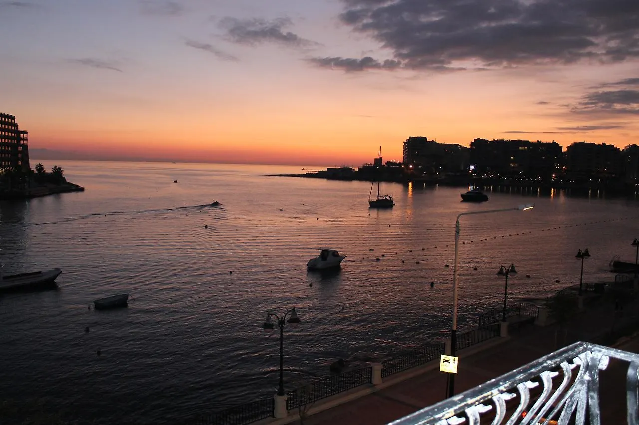 Spinola Bay Top Floor Seafront 3 Bedroom Apartment With Panoramic Sea Views - By Getawaysmalta Saint Julian's