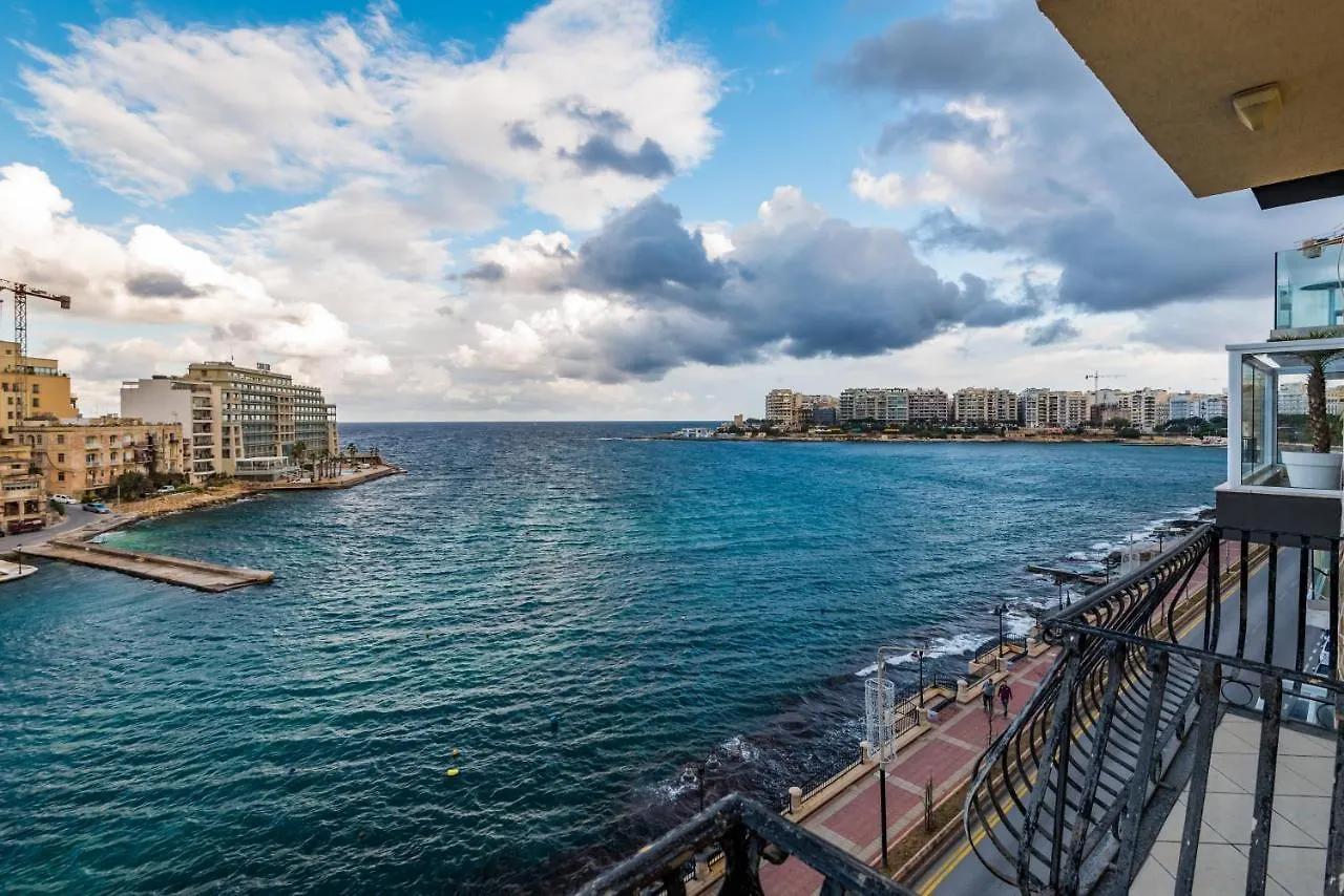 Spinola Bay Top Floor Seafront 3 Bedroom Apartment With Panoramic Sea Views - By Getawaysmalta Saint Julian's