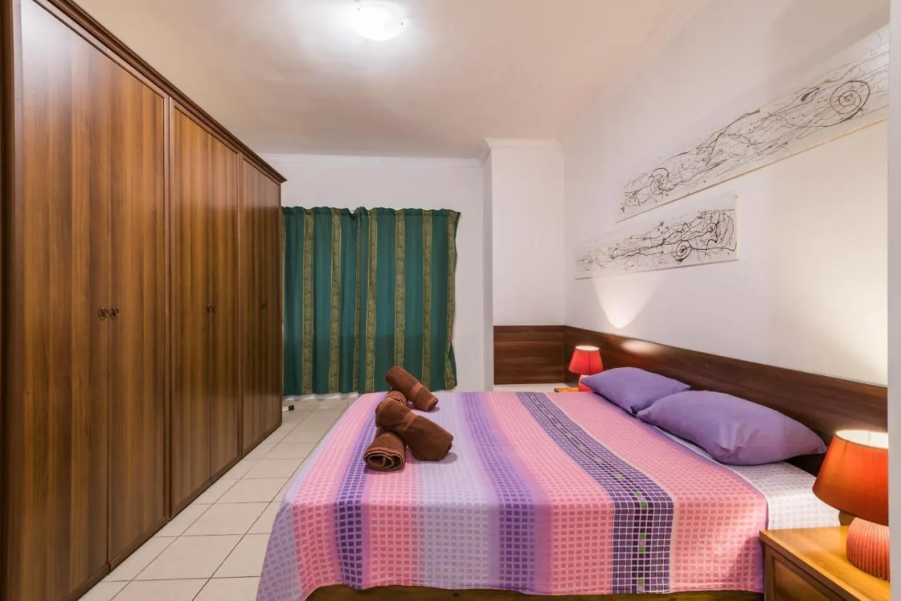 Spinola Bay Top Floor Seafront 3 Bedroom Apartment With Panoramic Sea Views - By Getawaysmalta Saint Julian's
