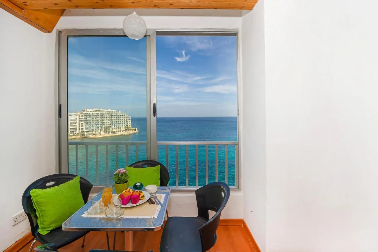 Spinola Bay Top Floor Seafront 3 Bedroom Apartment With Panoramic Sea Views - By Getawaysmalta Saint Julian's