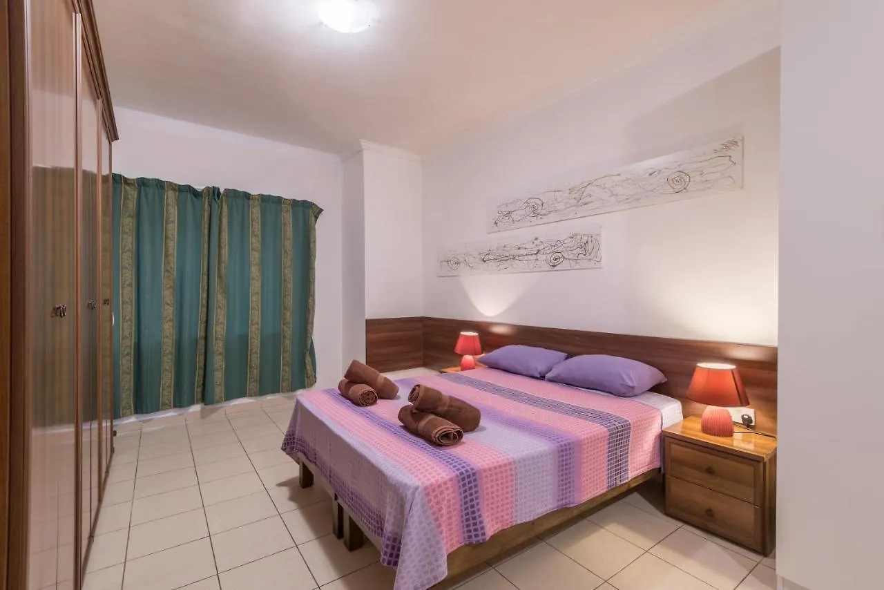 Spinola Bay Top Floor Seafront 3 Bedroom Apartment With Panoramic Sea Views - By Getawaysmalta Saint Julian's