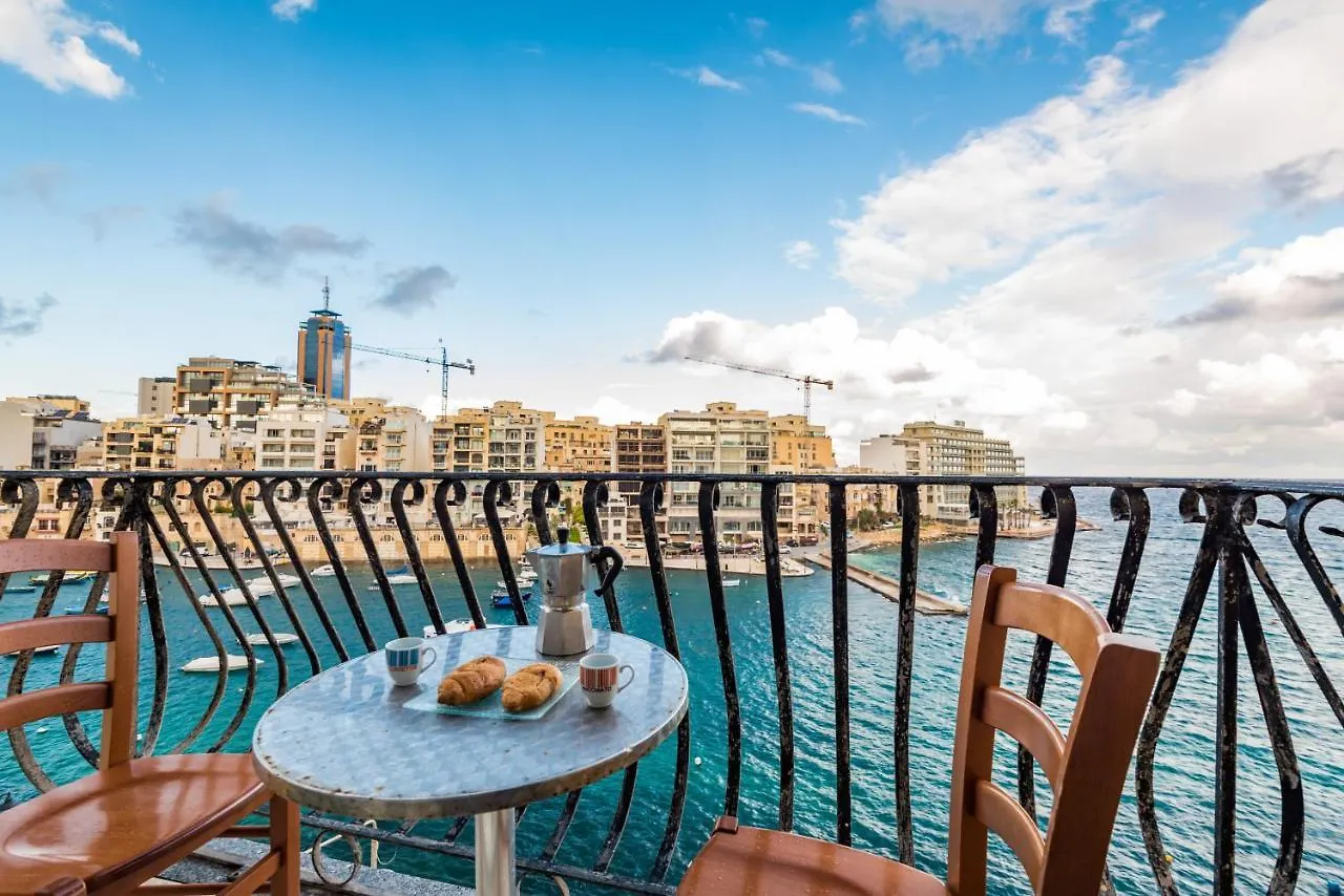 Spinola Bay Top Floor Seafront 3 Bedroom Apartment With Panoramic Sea Views - By Getawaysmalta Saint Julian's